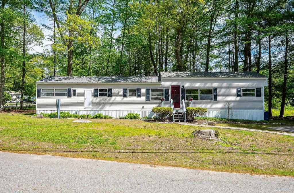 Photo of 2 Hemlock Haven Drive, Hampton, NH 03842 (MLS # 5089510)
