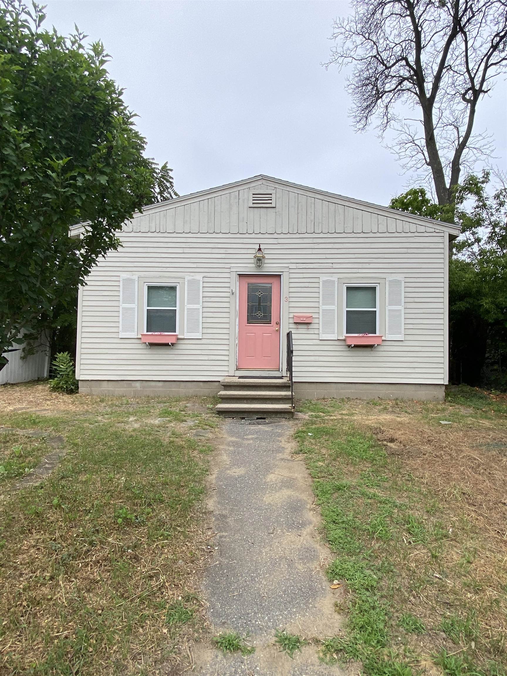 3 Cole Avenue