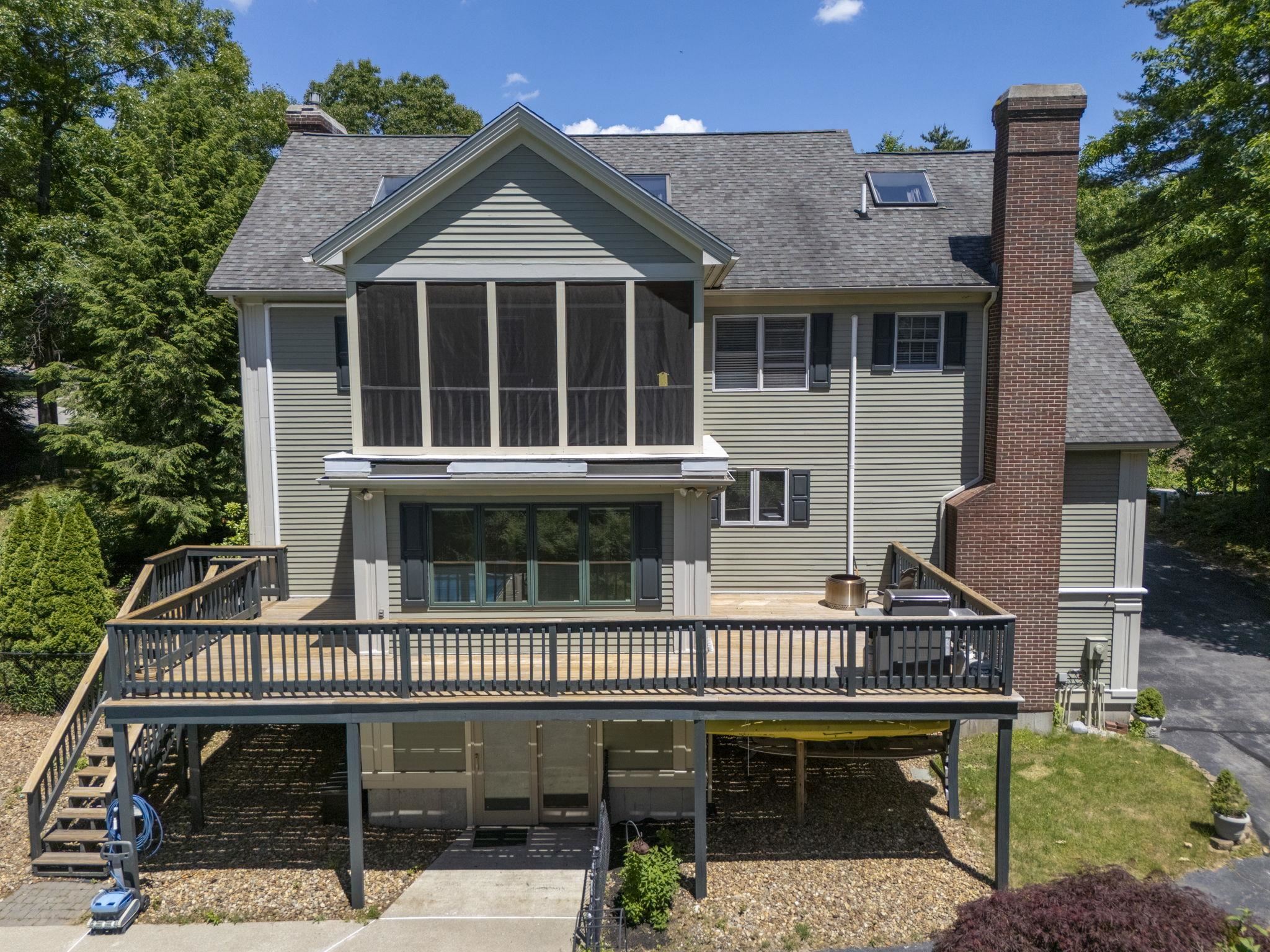 11 Wood Hill Drive