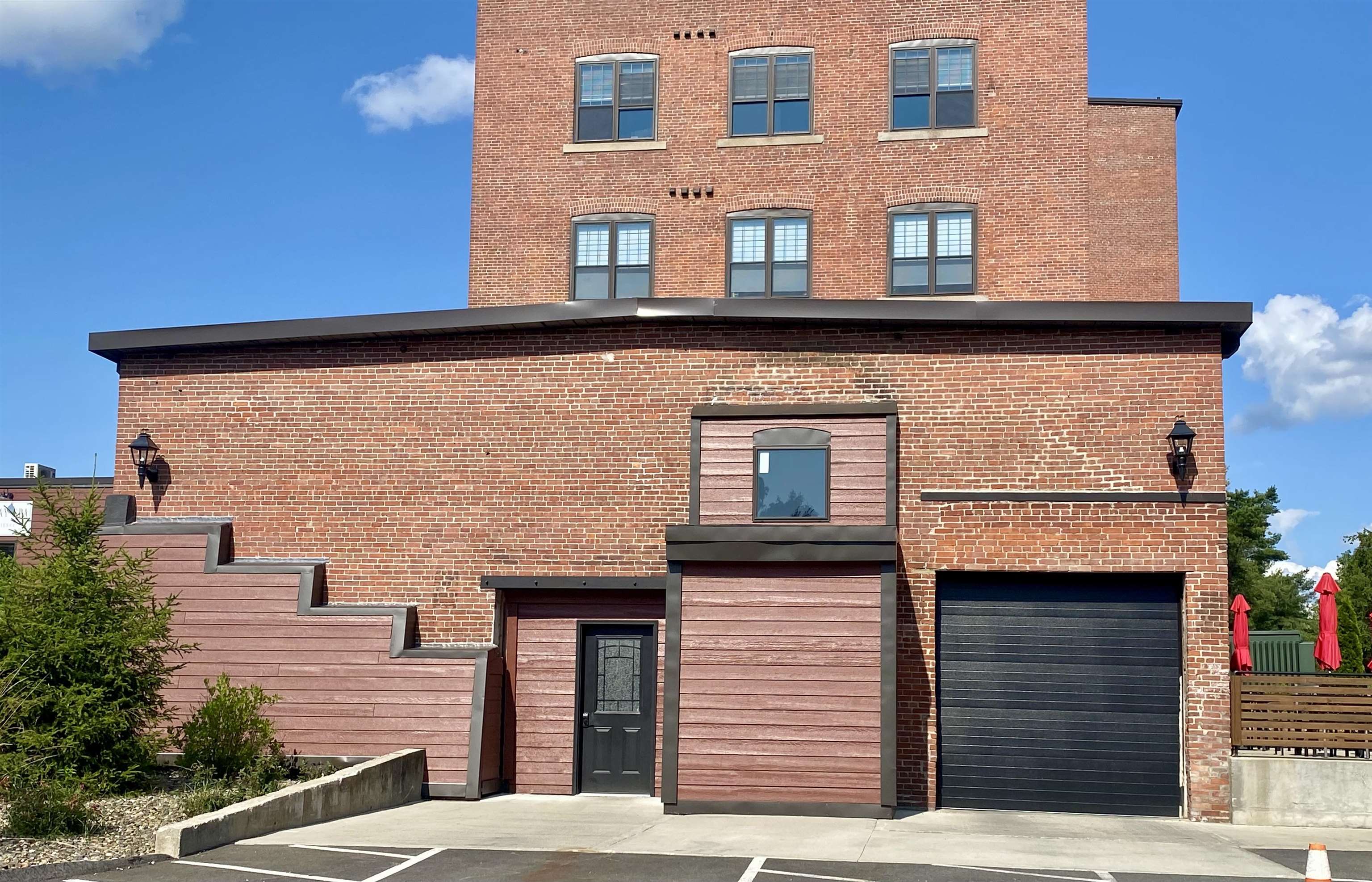 24 Beacon Street - Photo 2