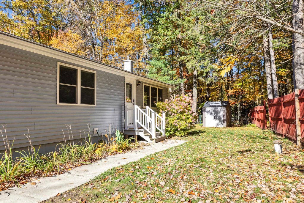 Photo of 196 Rhododendron Road, Fitzwilliam, NH 03447 (MLS # 5114276)
