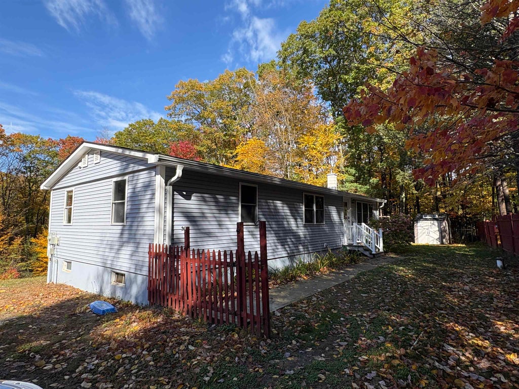 Photo of 196 Rhododendron Road, Fitzwilliam, NH 03447 (MLS # 5114276)