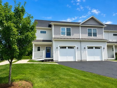 Photo of 18 Freeman Woods #1, Essex, VT 05452 (MLS # 5101466)
