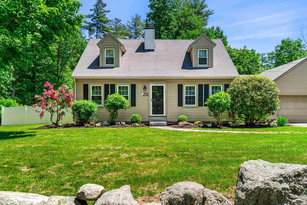 Photo of 190 Nashua Road, Bedford, NH 03110 (MLS # 5111041)