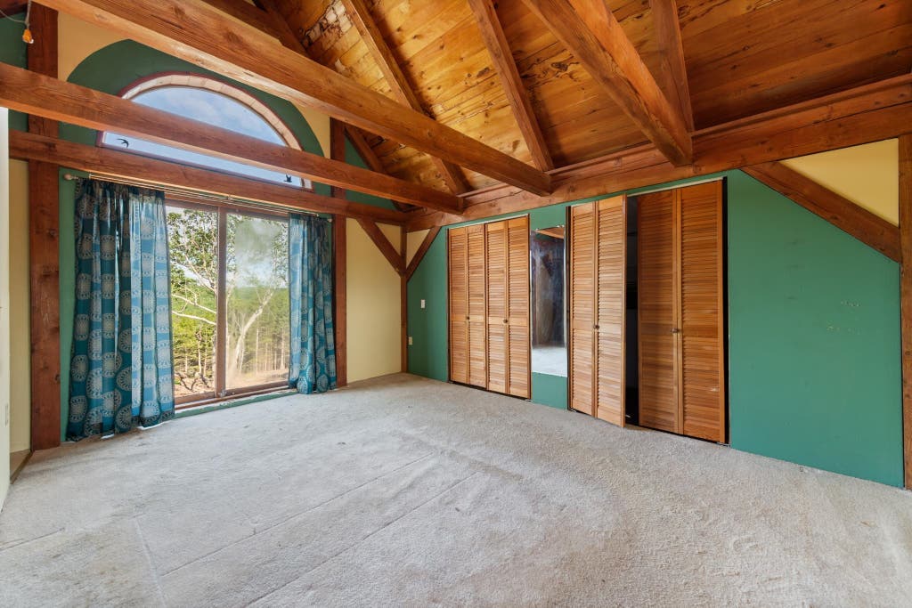 Photo of 81 Disdam Road, Holderness, NH 03245 (MLS # 5095940)