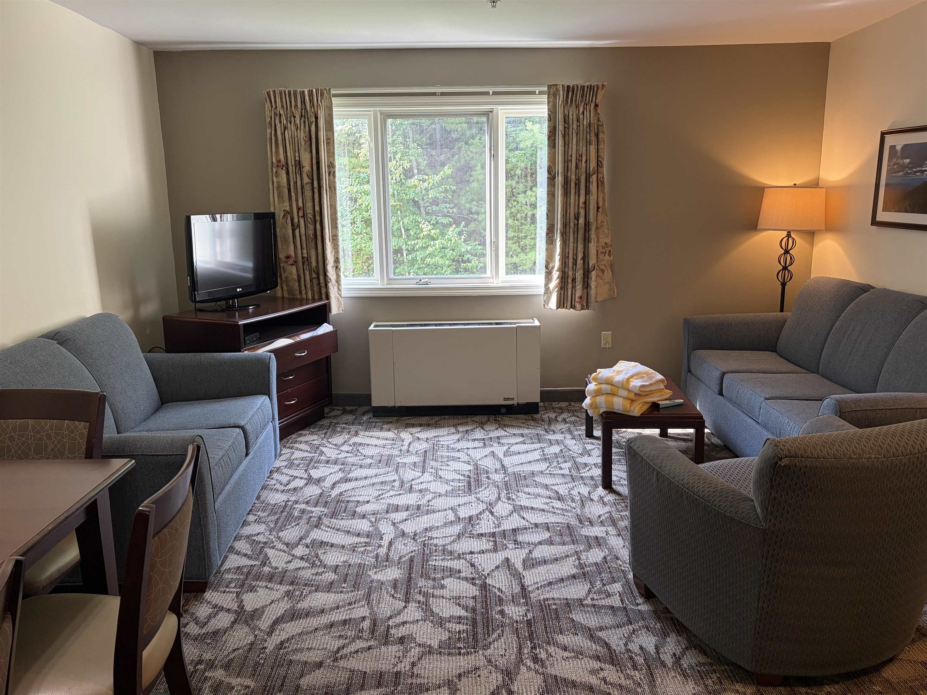 235/237 Grand Summit Drive 235/237