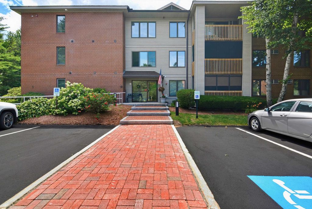 Photo of 500 Candlewood Park #35, Nashua, NH 03062 (MLS # 5099353)