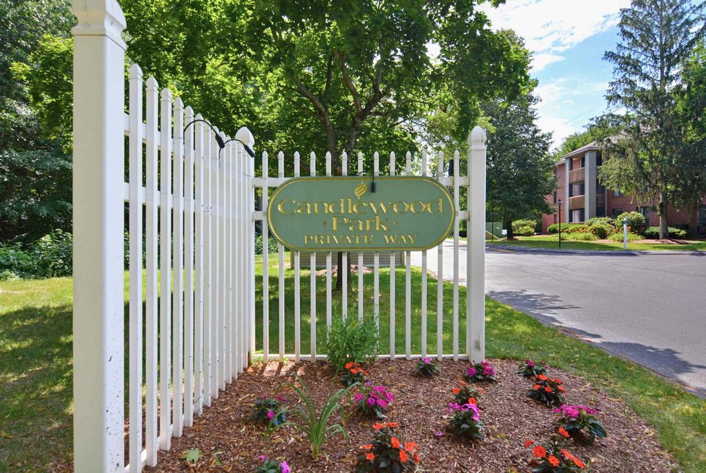 Photo of 500 Candlewood Park #35, Nashua, NH 03062 (MLS # 5099353)