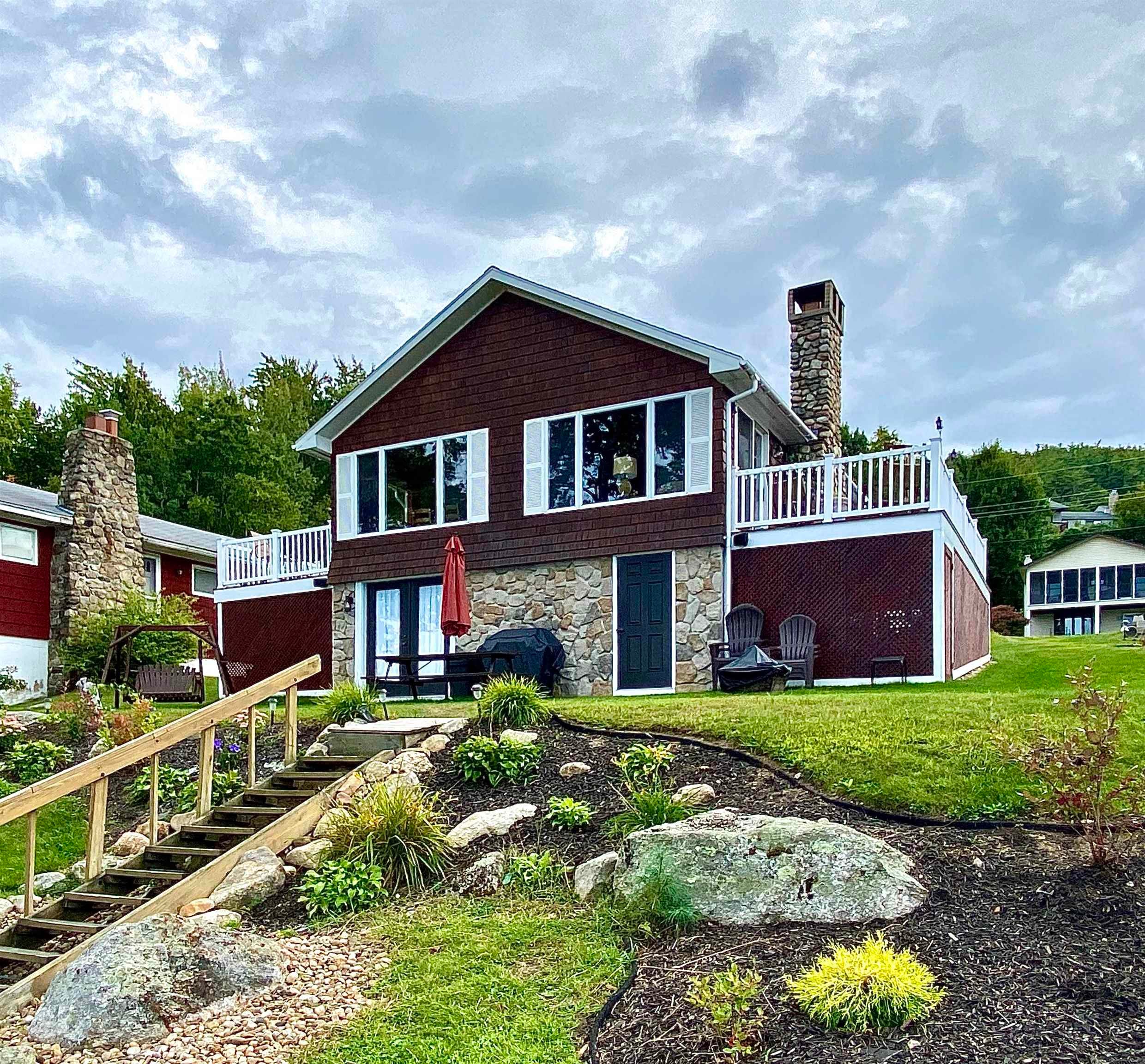 16 Chanticleer Road