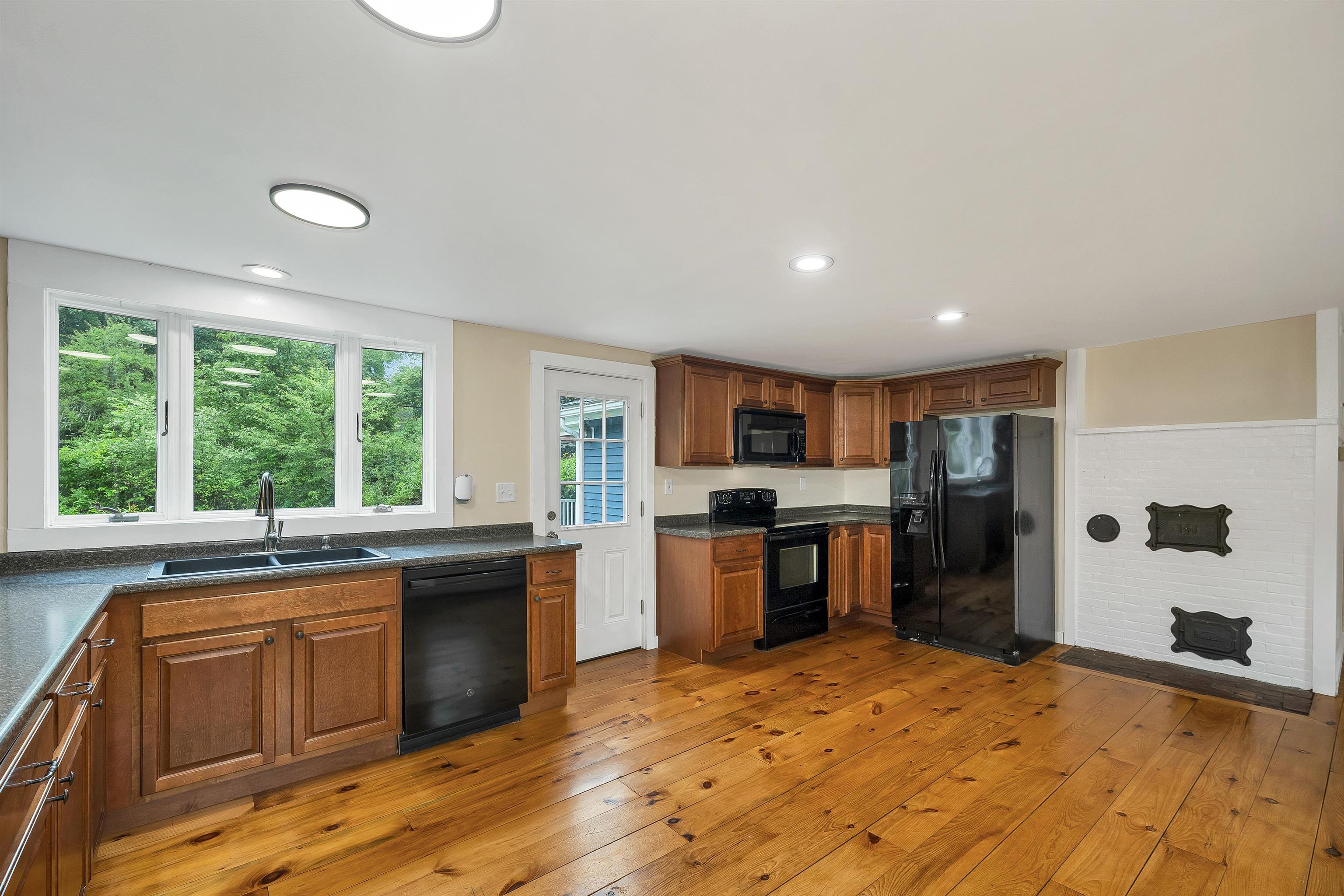 26 Old Mont Vernon Road