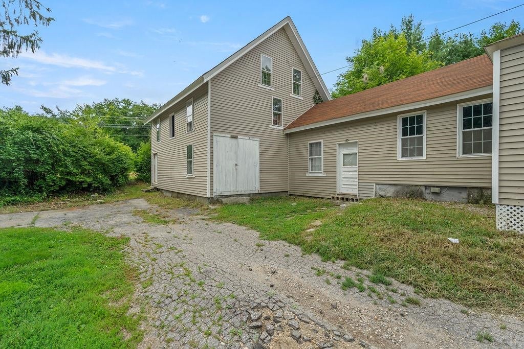 Photo of 1 Summer Street, Farmington, NH 03835 (MLS # 5107959)