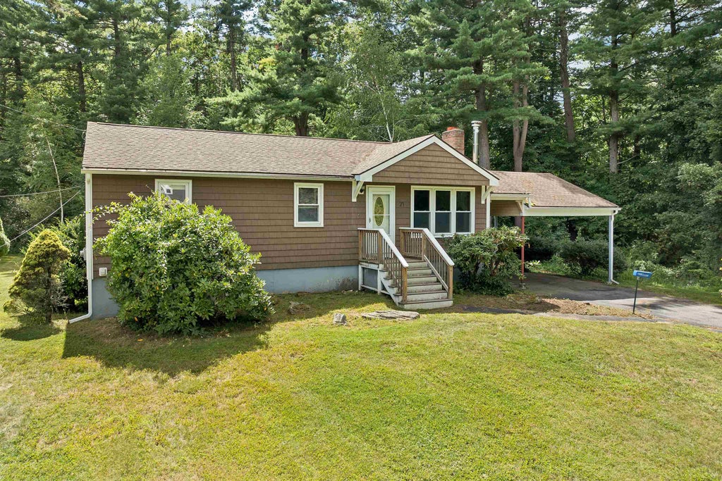 Photo of 21 Briar Avenue, Salem, NH 03079 (MLS # 5106919)