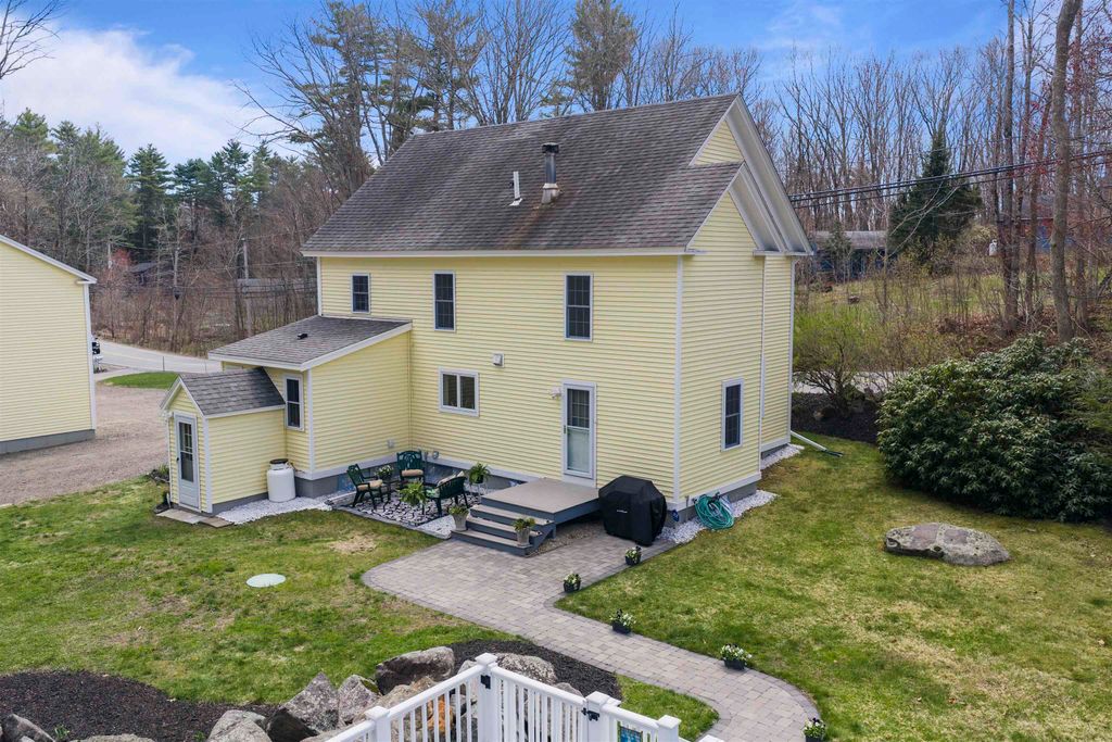 Photo of 105 Brentwood Road, Exeter, NH 03833 (MLS # 5087919)