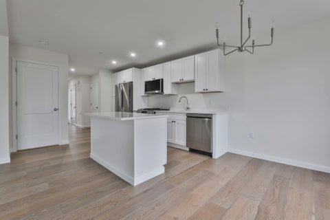 MLS: 5083640