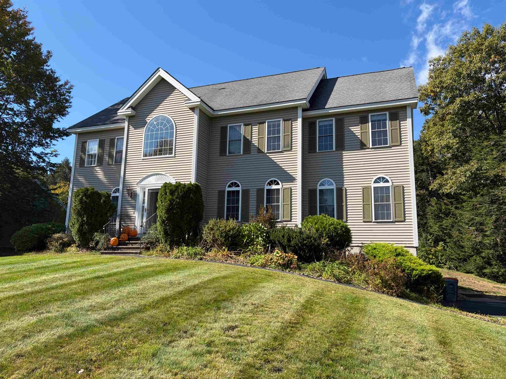 Photo of 5 Fiddlehead Lane, Chester, NH 03036 (MLS # 5113034)