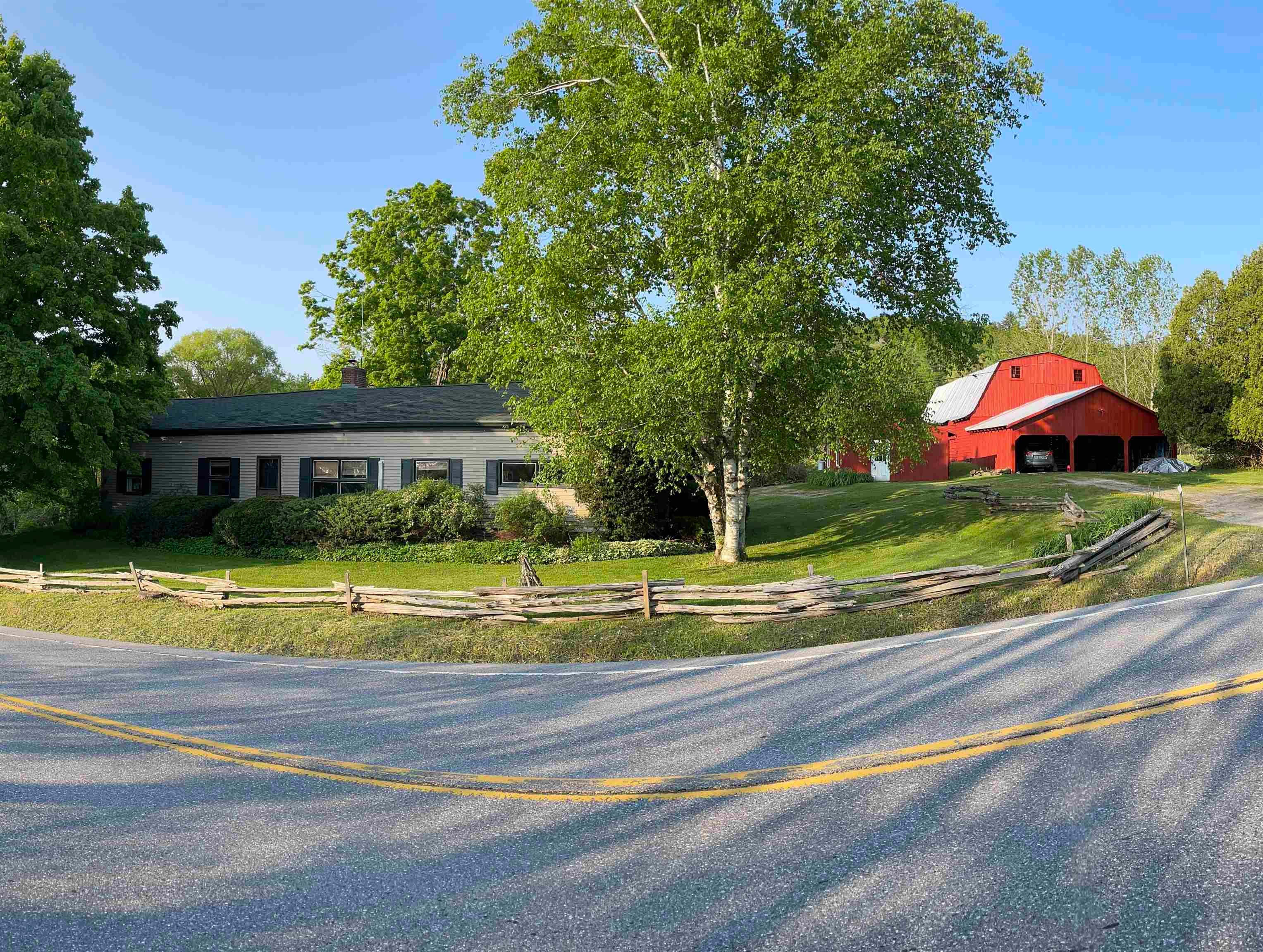 2094 Route 73E