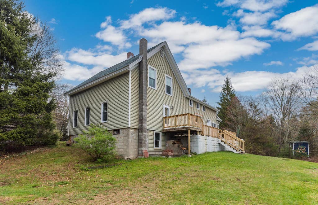 Photo of 1685 Dover Road, Epsom, NH 03234 (MLS # 5101521)