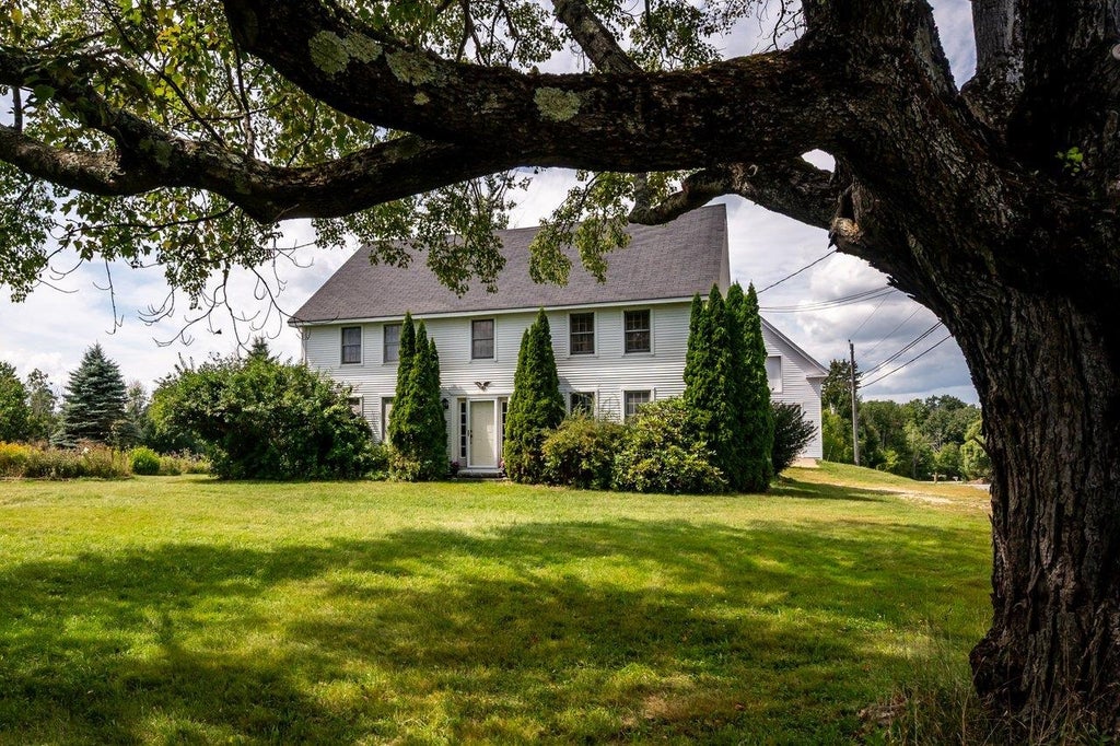 Photo of 13101311 Upper City Road, Pittsfield, NH 03263 (MLS # 5081561)