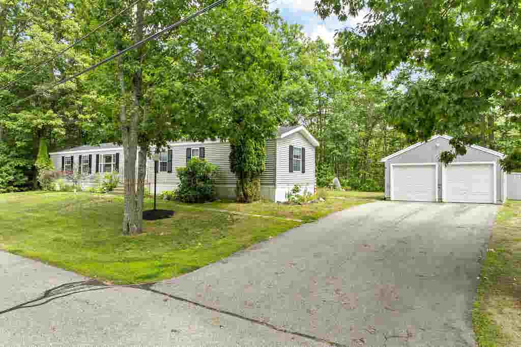 Photo of 55 Balsam Drive, Farmington, NH 03835 (MLS # 5102793)