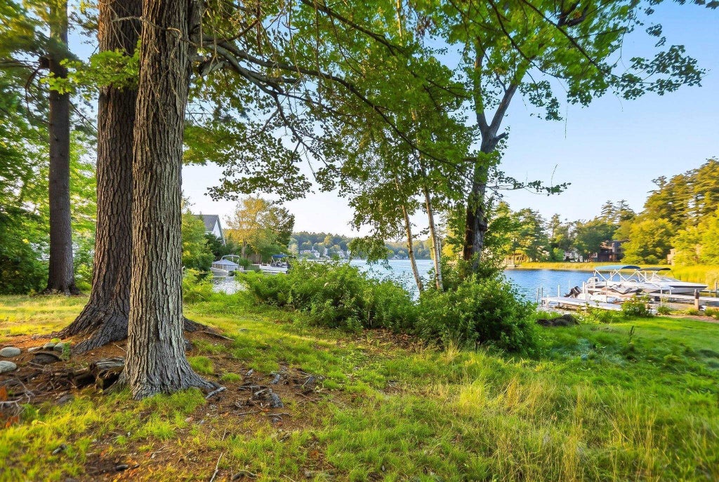 Photo of 8 Cross Street, Windham, NH 03087 (MLS # 5107072)