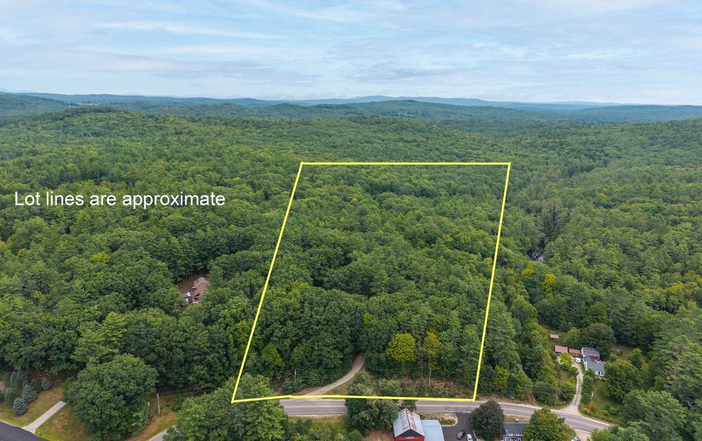 Photo of 616 Tyler Road, Webster, NH 03303 (MLS # 5106106)