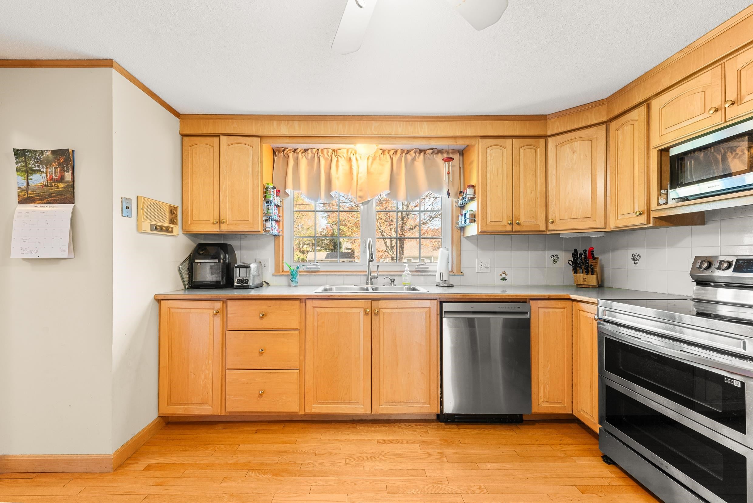 6 Glenwood Lane