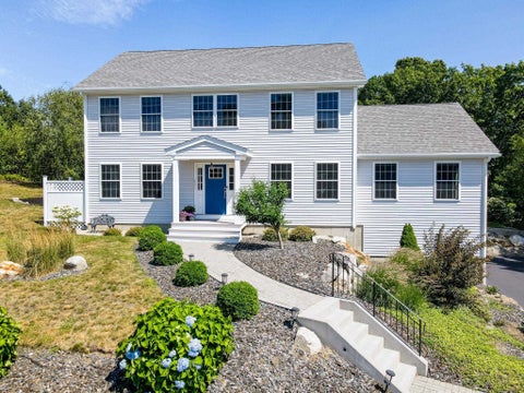 Photo of 12 Majestic Avenue, Pelham, NH 03076 (MLS # 5102010)
