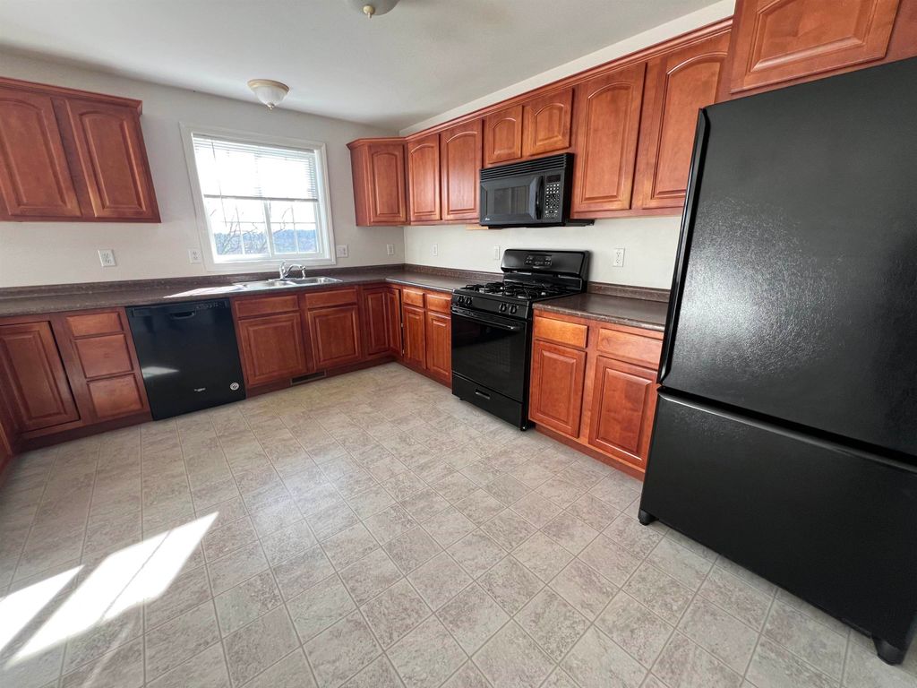 Photo of 7 Charity Court #B, Hudson, NH 03051 (MLS # 5094018)