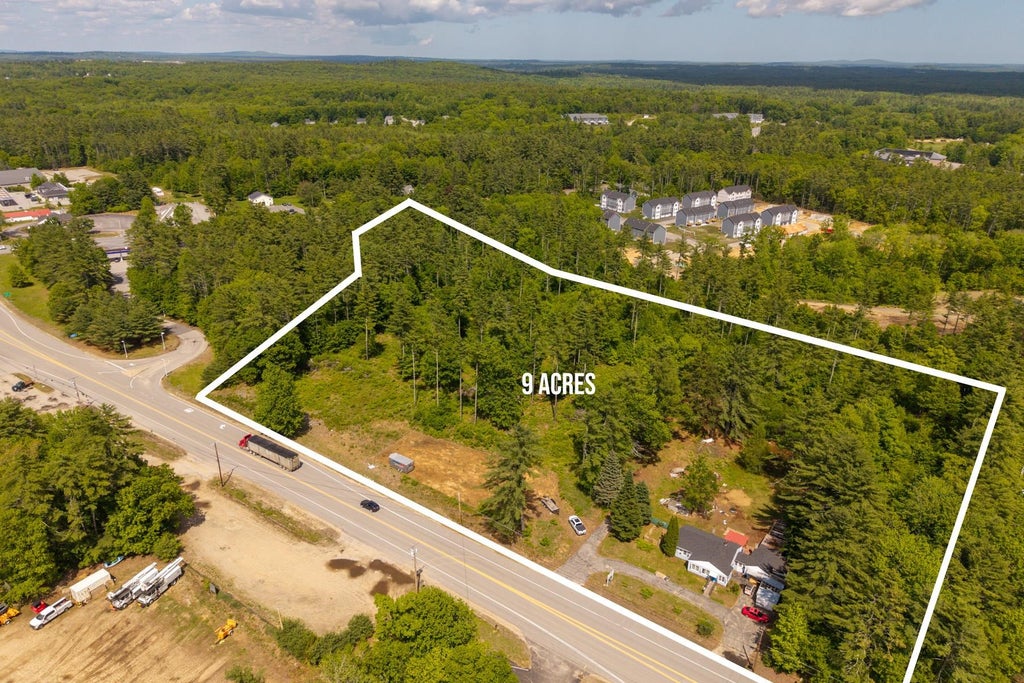 Photo of 559 CALEF Highway, Barrington, NH 03825 (MLS # 5072915)