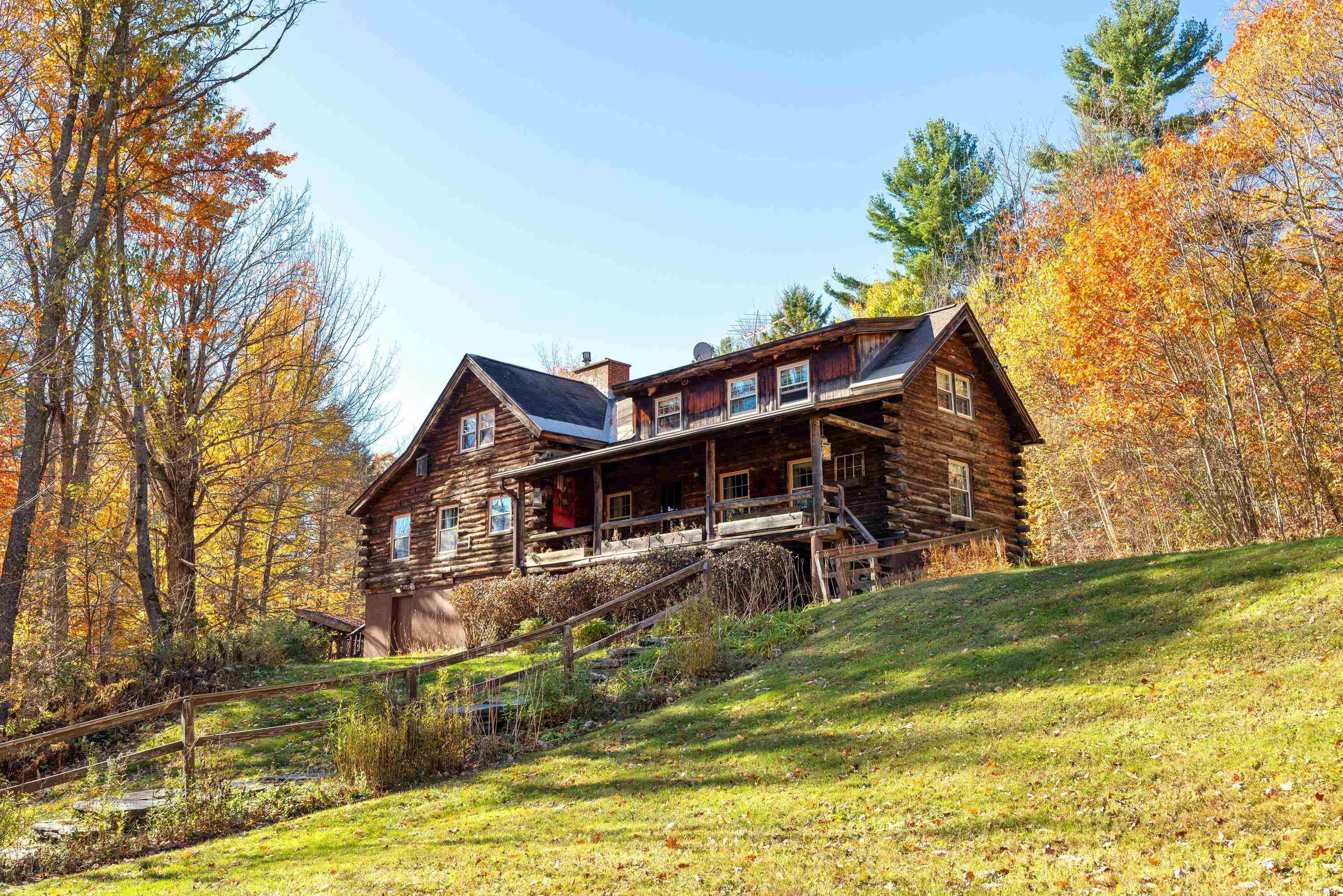 1406 W Hill Road