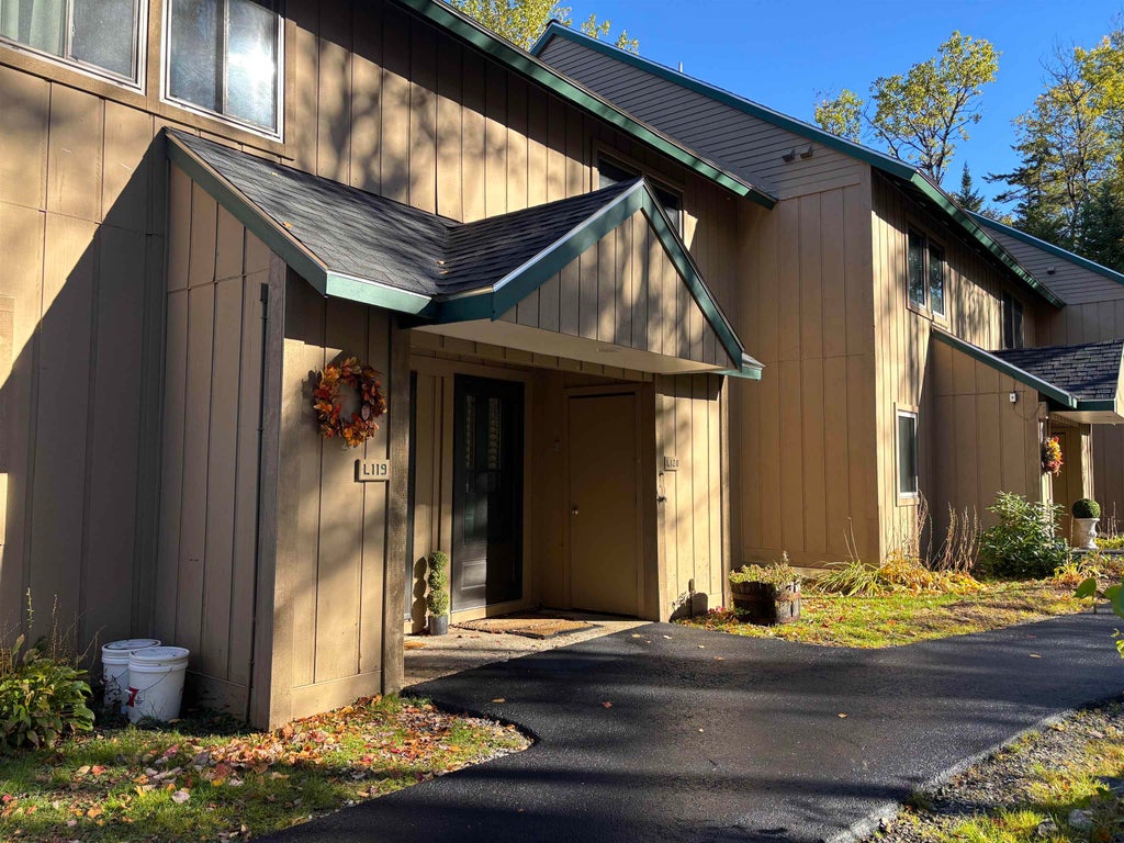Photo of 26 Windsor Hill Way #120, Waterville Valley, NH 03215 (MLS # 5113922)