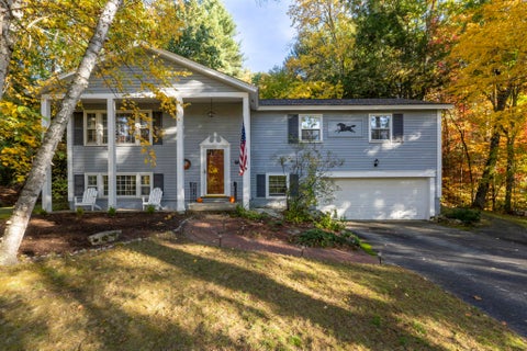 Photo of 8 Presidential Road, Bedford, NH 03110 (MLS # 5115347)