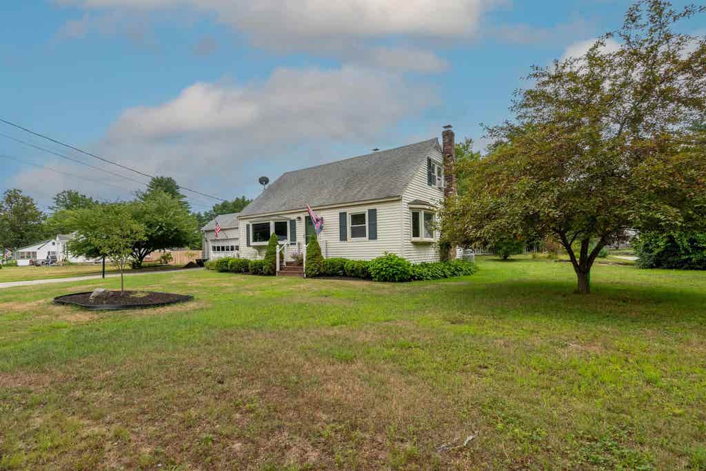 Photo of 166 Milton Road, Rochester, NH 03868 (MLS # 5105432)