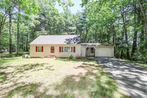 Photo of 7 Bigwood Drive, Merrimack, NH 03054 (MLS # 5092676)