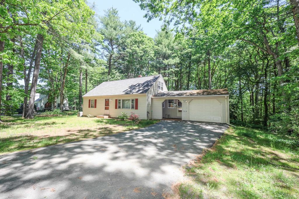 Photo of 7 Bigwood Drive, Merrimack, NH 03054 (MLS # 5092676)