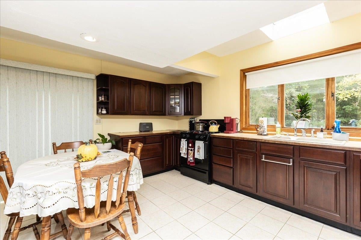9 Beaver Lake Road