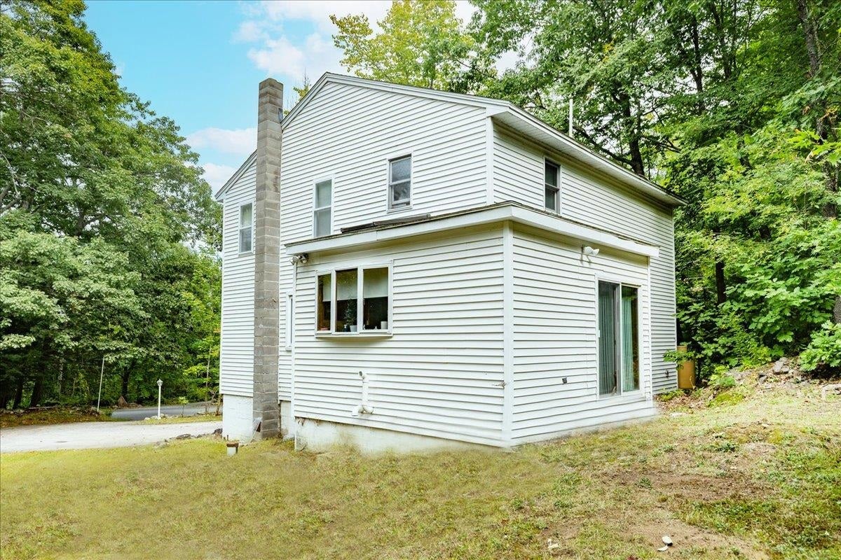 9 Beaver Lake Road