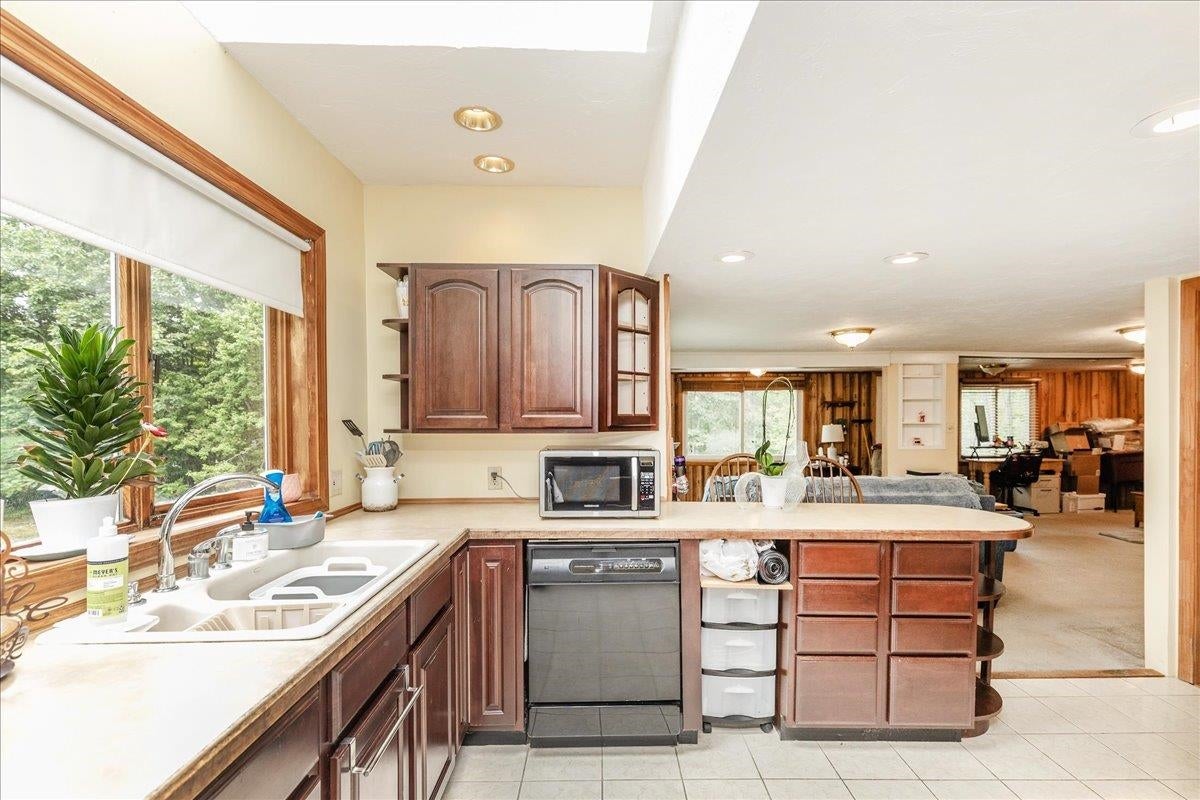 9 Beaver Lake Road