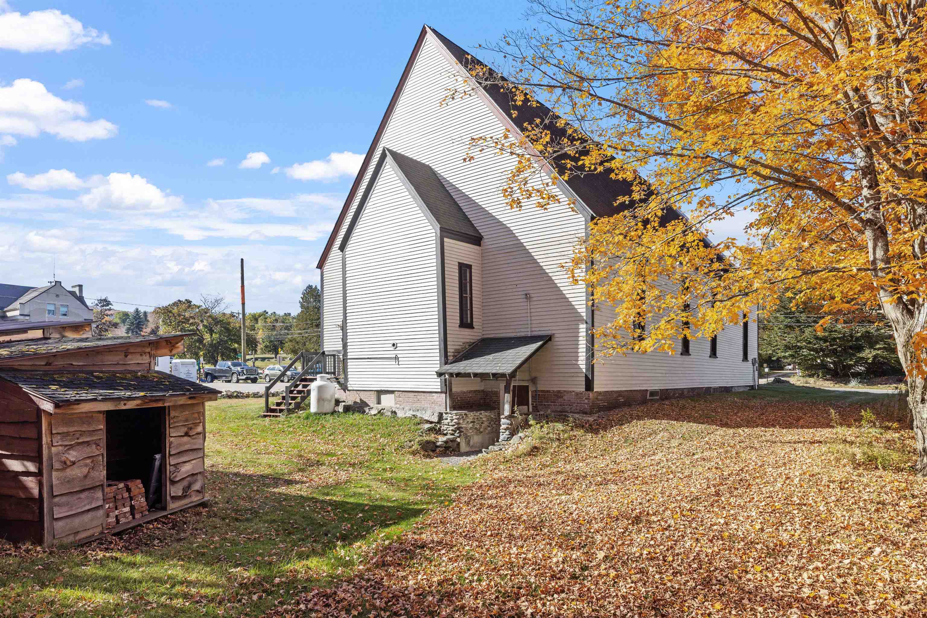 42 Maple Street - Photo 4