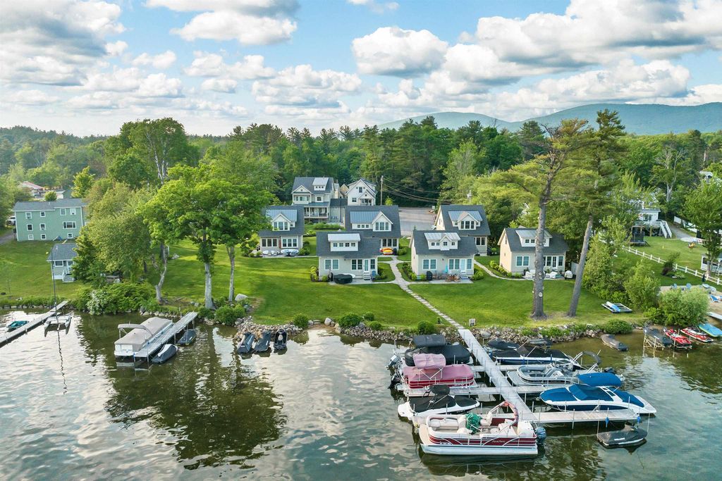 Photo of 14 Lake Shore Drive, Moultonborough, NH 03254 (MLS # 5082710)