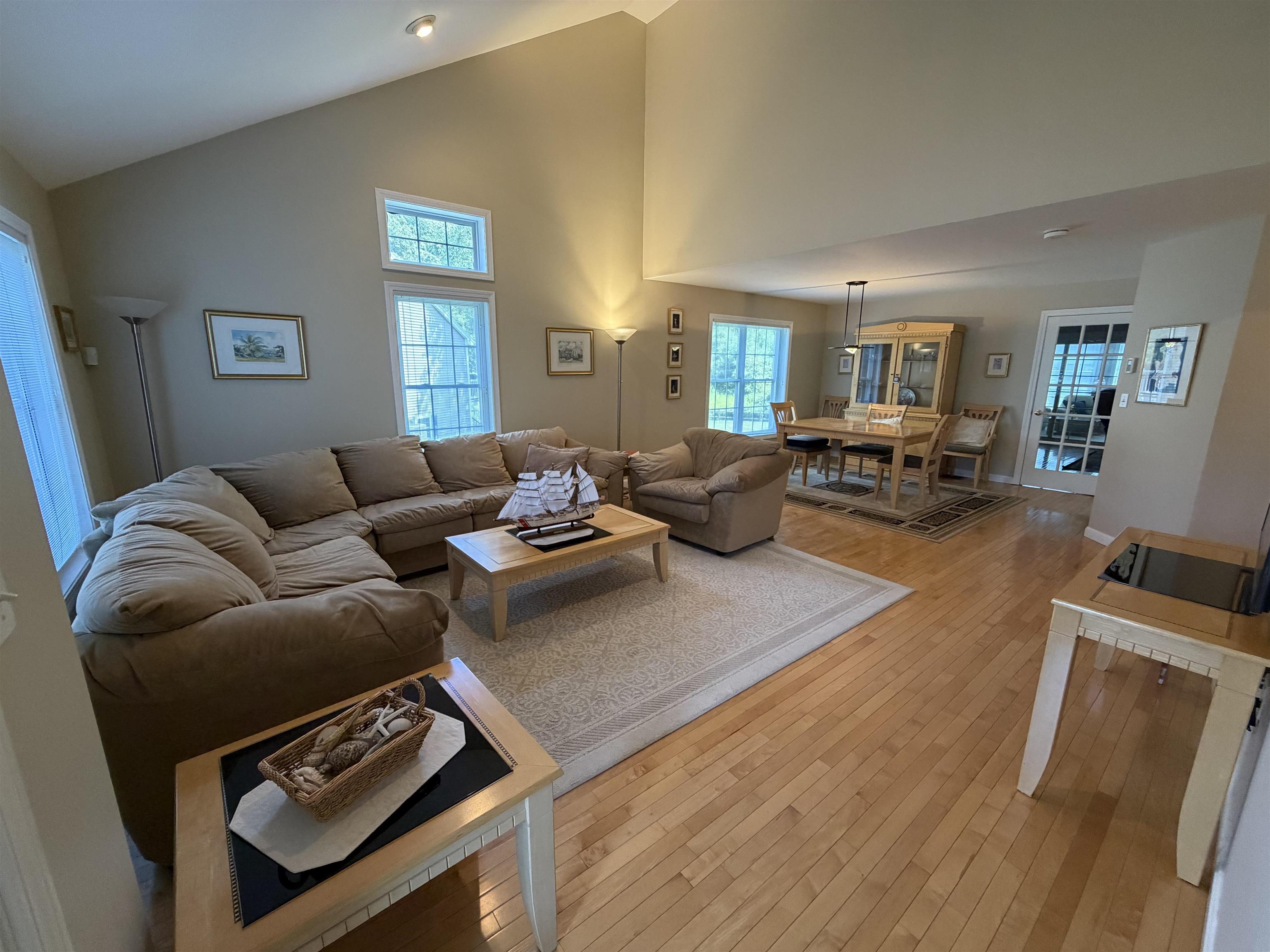 12 Twin Pond Circle