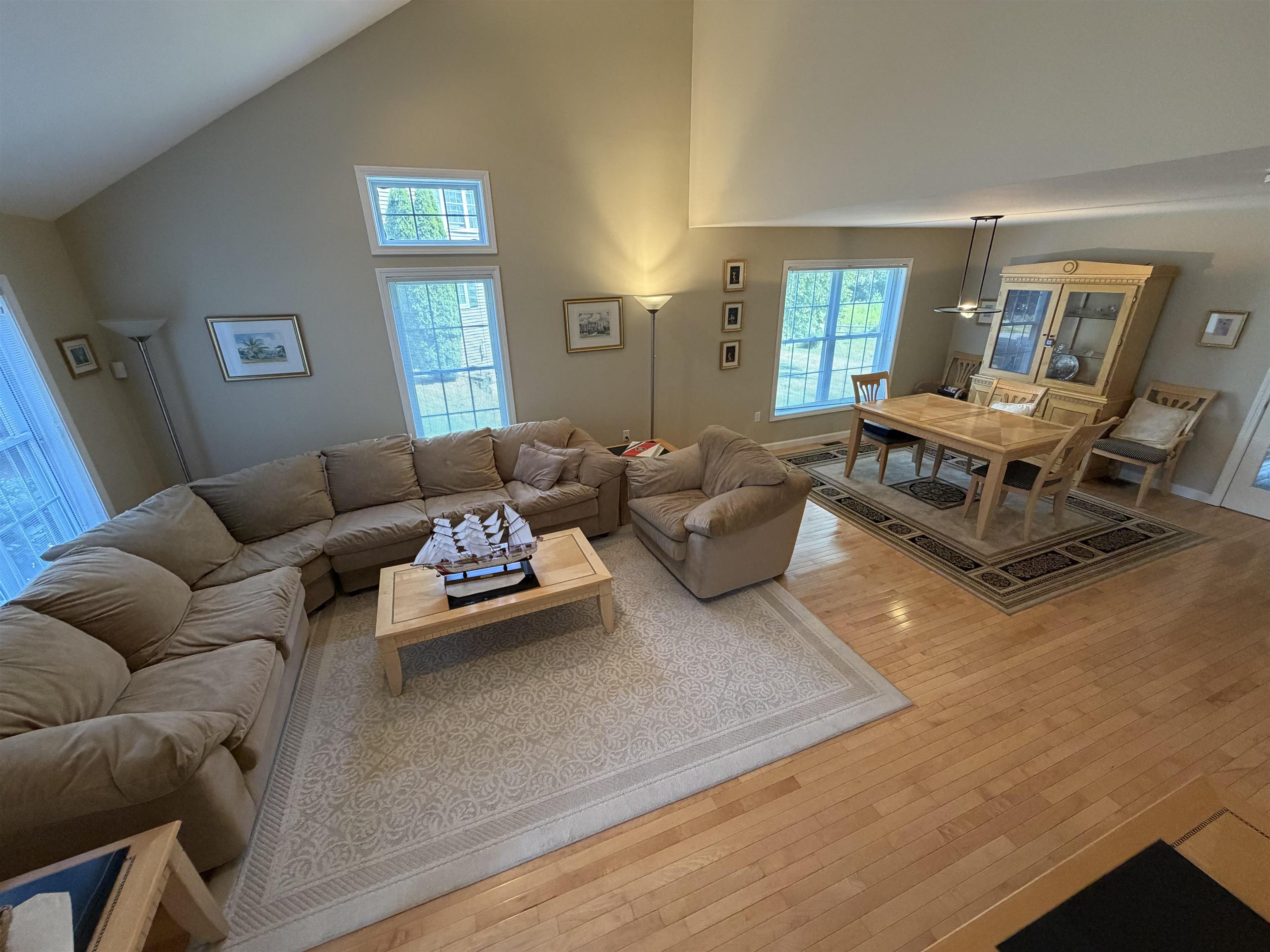12 Twin Pond Circle