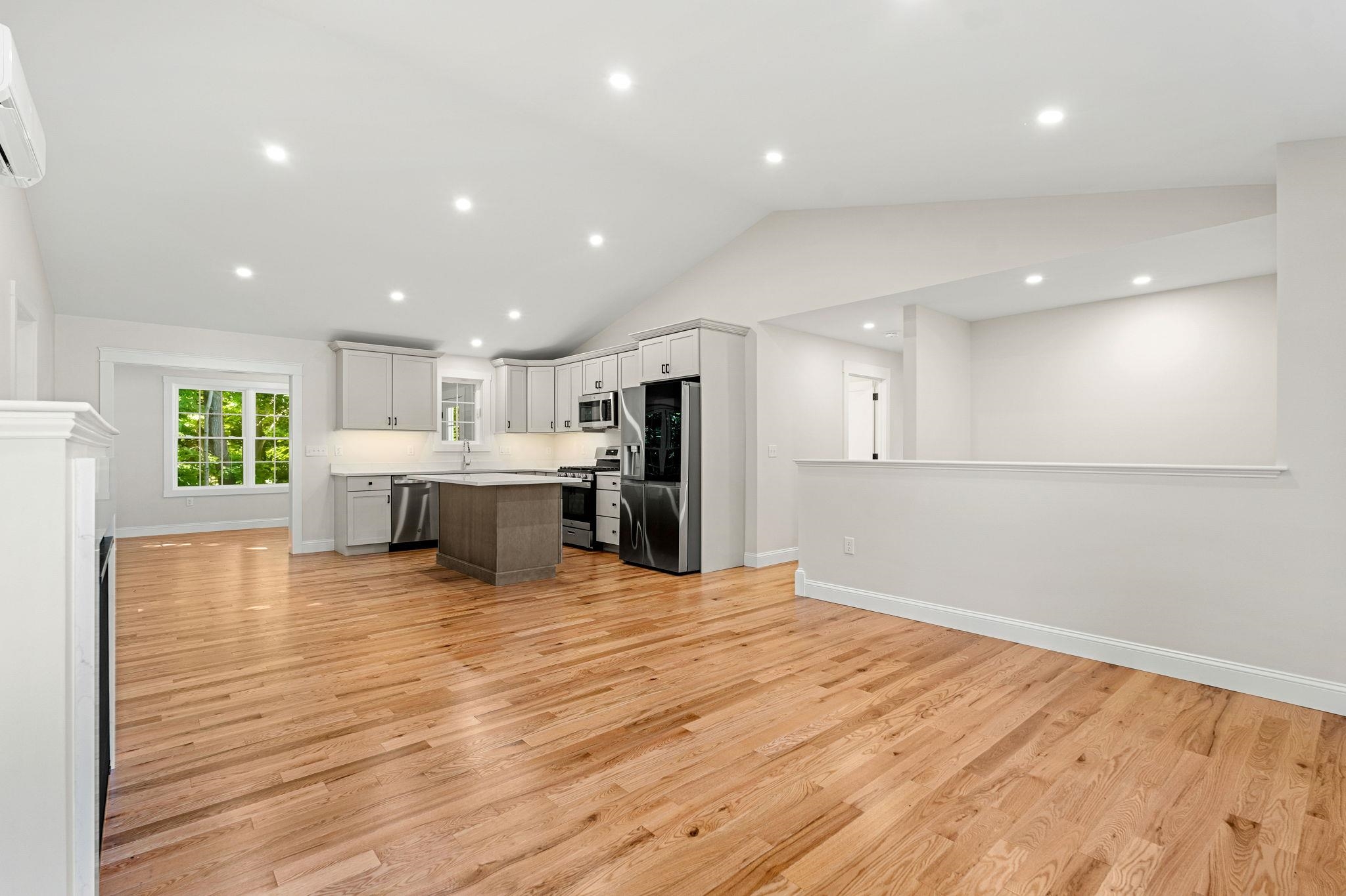 15 Bartlett Street