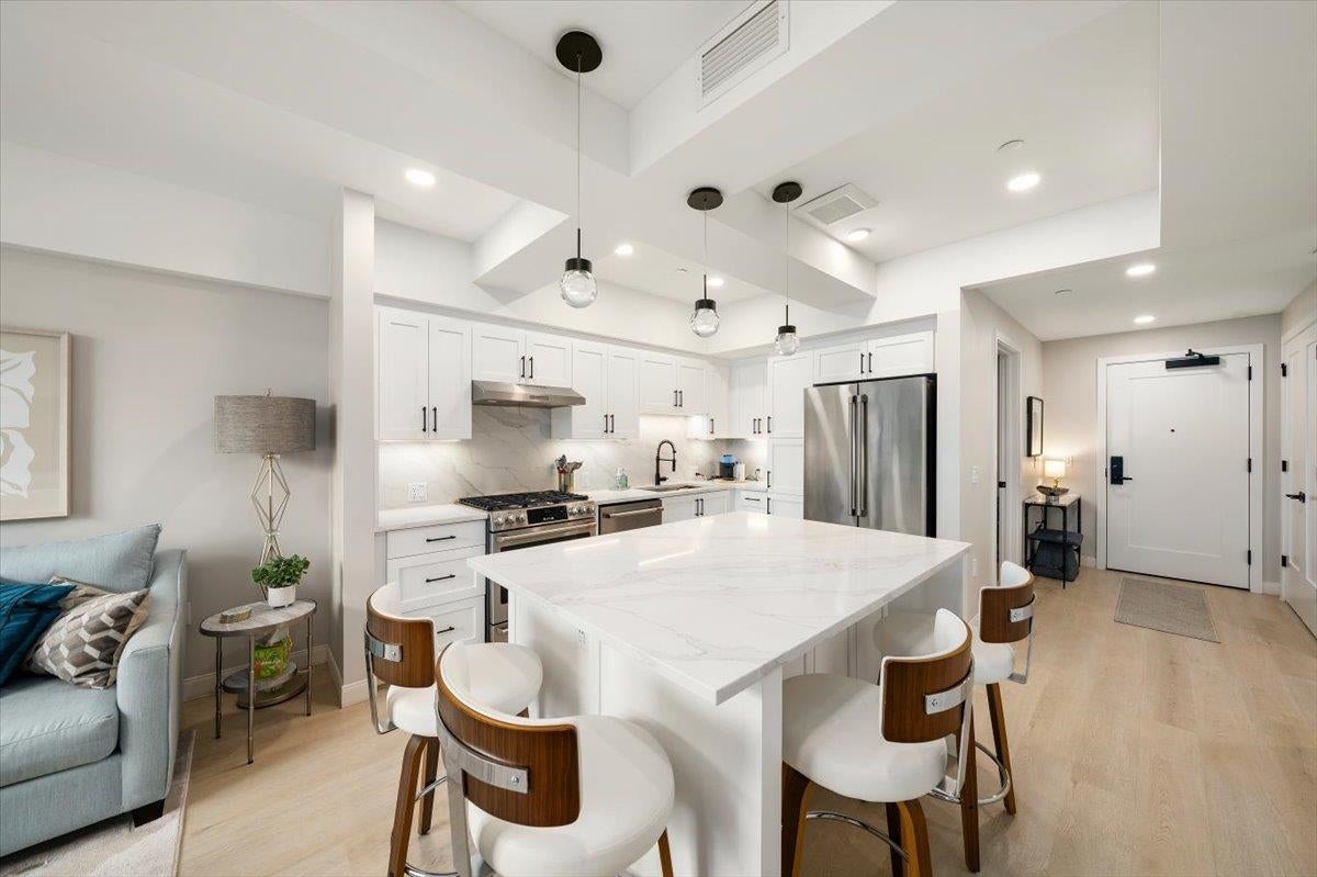 18 Artisan Drive 419