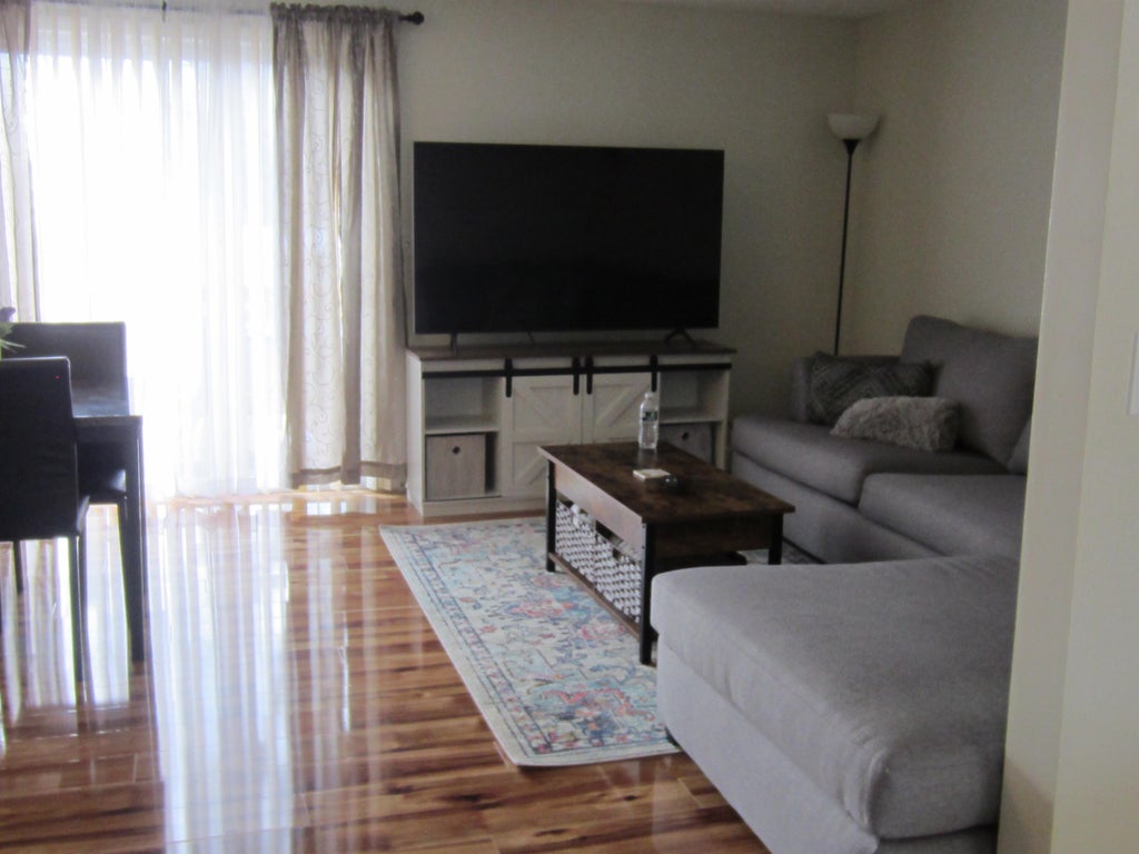 Photo of 901 Mammoth Road #6, Manchester, NH 03104 (MLS # 5093737)