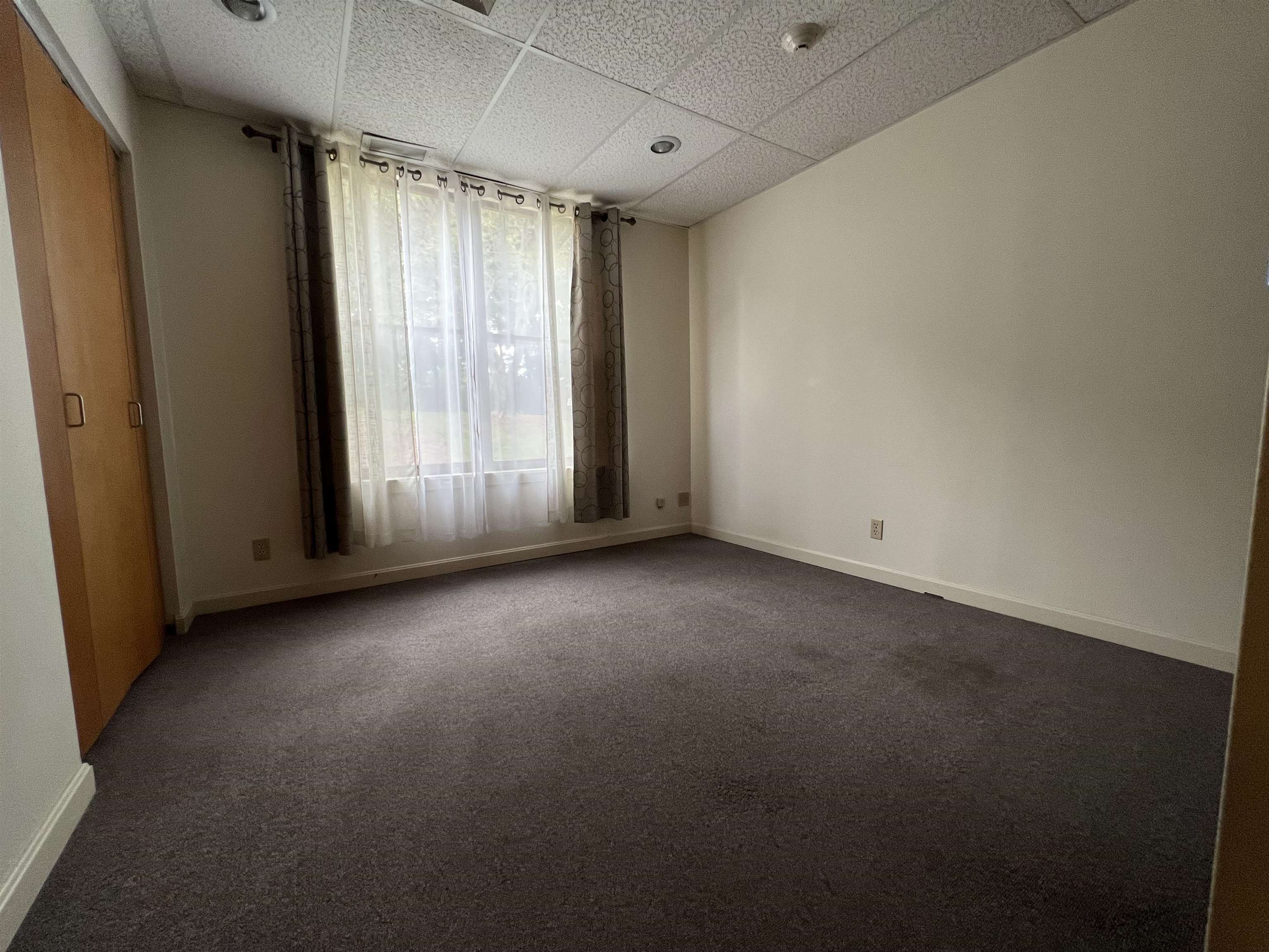 278 Lafayette Road 1W1