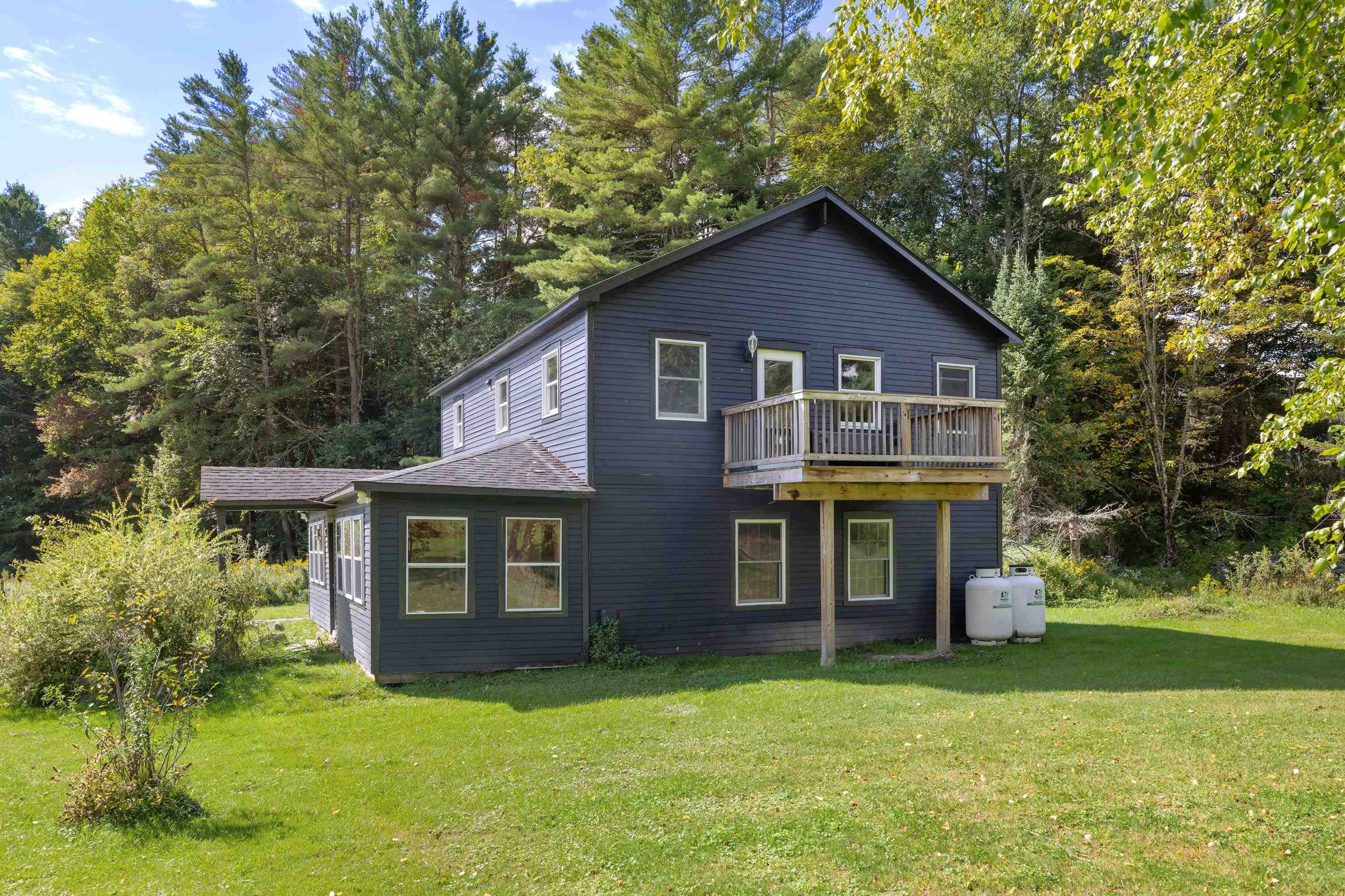 16 Acorn Avenue