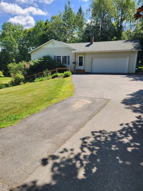 Photo of 159 Brookes Street, Newport City, VT 05855 (MLS # 5101614)