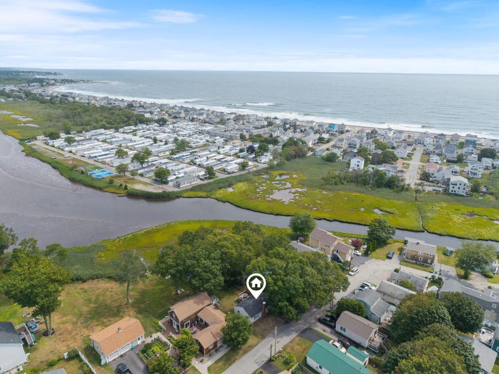 Photo of 24 Walnut Avenue, Hampton, NH 03842 (MLS # 5102754)