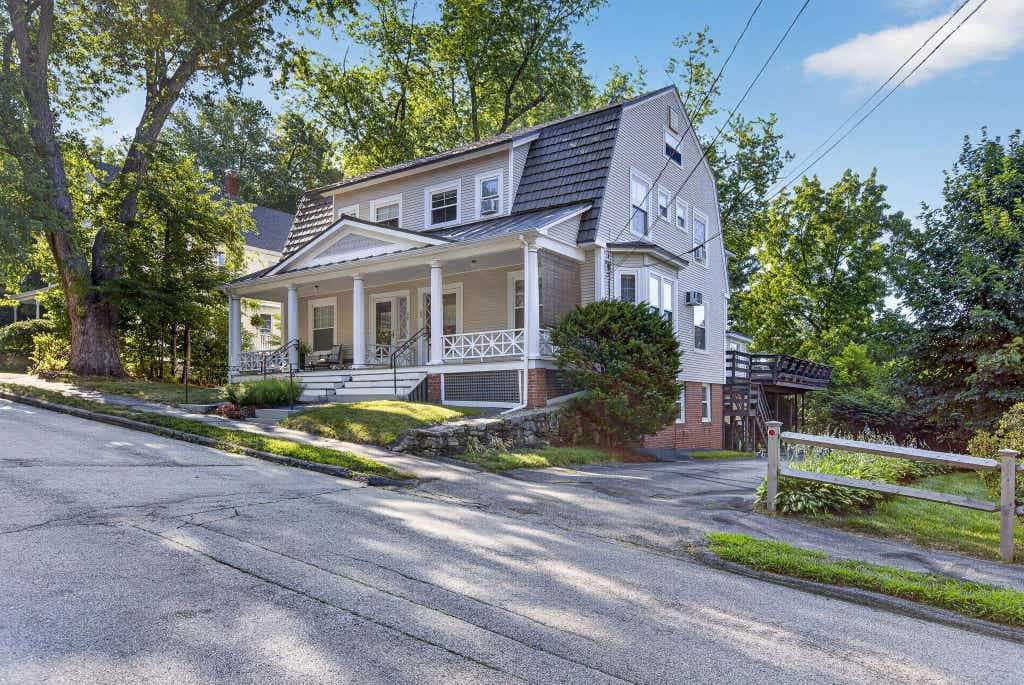 Photo of 58 Park Avenue, Manchester, NH 03104 (MLS # 5101160)